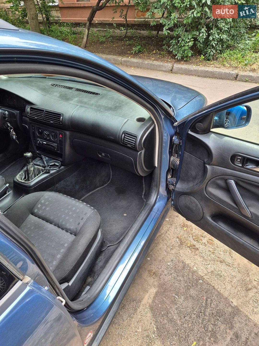 Volkswagen Passat 2000 VIN WVWZZZ3BZYE467056 фото оголошення 13 з 28