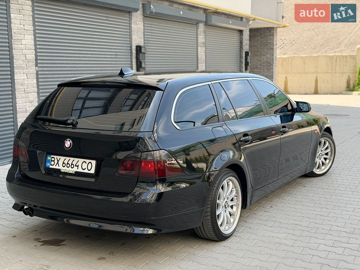 BMW 5 Series 2006 VIN WBANL31050CM85681 фото оголошення 2 з 36