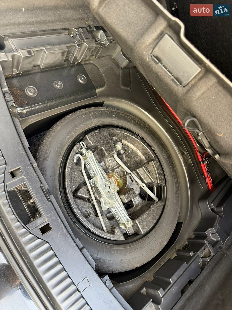 BMW 5 Series 2006 VIN WBANL31050CM85681 фото оголошення 26 з 36