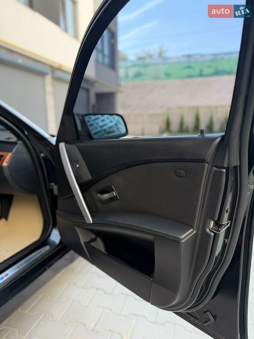 BMW 5 Series 2006 VIN WBANL31050CM85681 фото оголошення 33 з 36