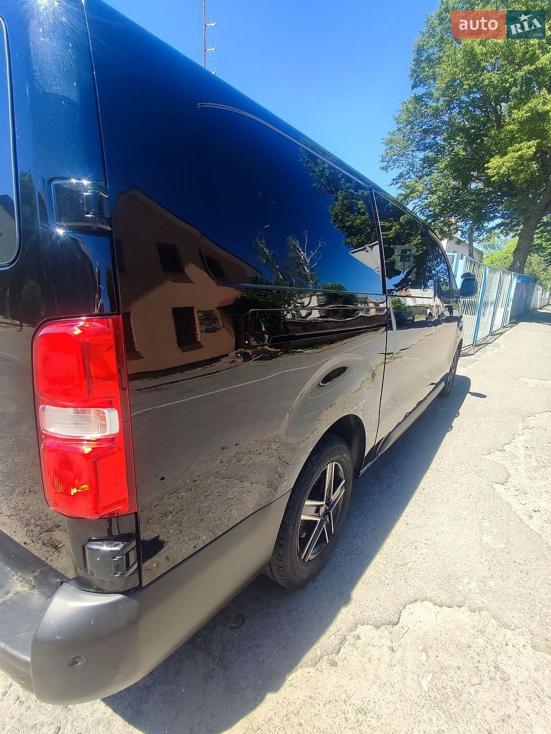 Opel Vivaro 2020 VIN VXEVFAHXKL7044704 фото оголошення 17 з 27