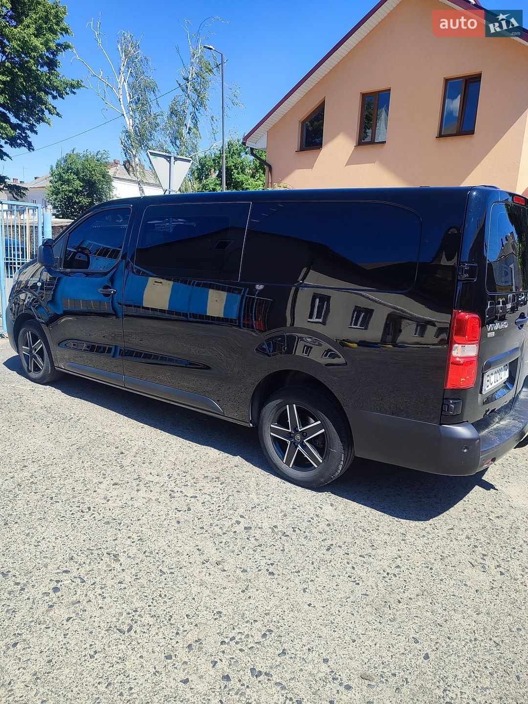 Opel Vivaro 2020 VIN VXEVFAHXKL7044704 фото оголошення 21 з 32