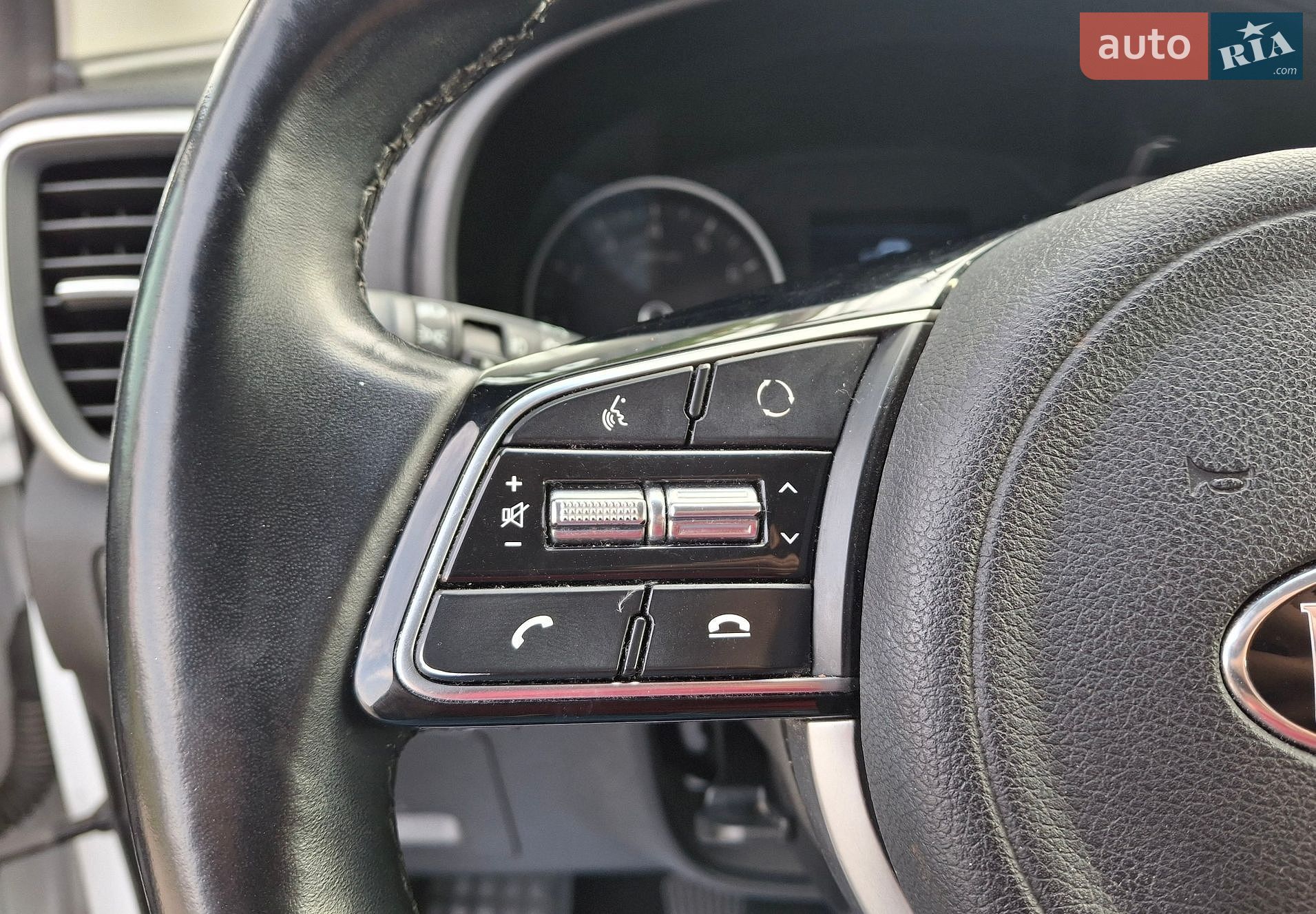 Kia Sportage 2019 VIN U5YPG814ALL844897 фото оголошення 18 з 26