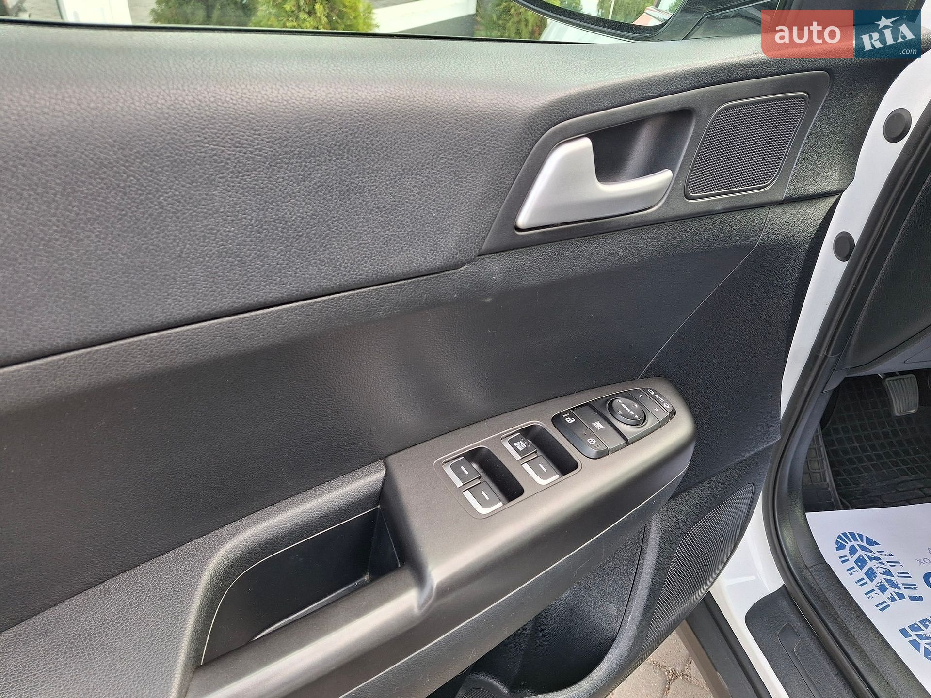 Kia Sportage 2019 VIN U5YPG814ALL844897 фото оголошення 9 з 26