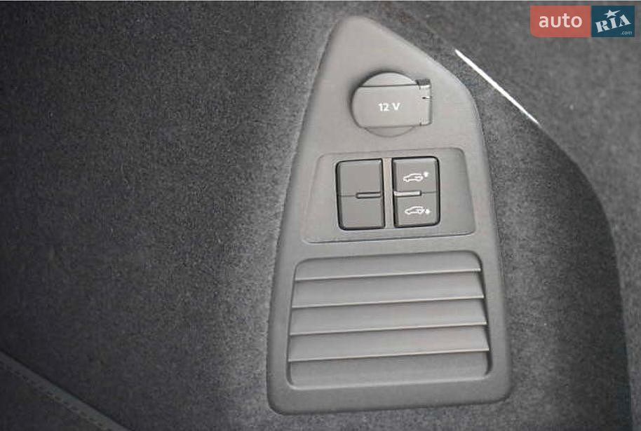 Volkswagen Touareg 2024 VIN WVGZZZCR8RD017285 фото оголошення 14 з 28
