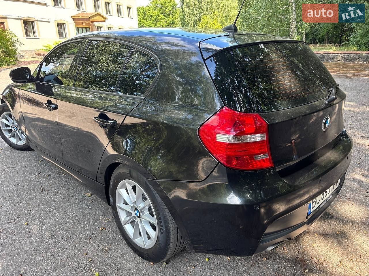 BMW 1 Series 2009 VIN WBAUH31020E401978 фото оголошення 5 з 26
