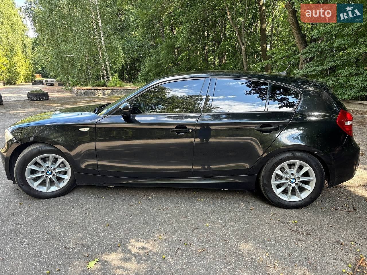 BMW 1 Series 2009 VIN WBAUH31020E401978 фото оголошення 8 з 26