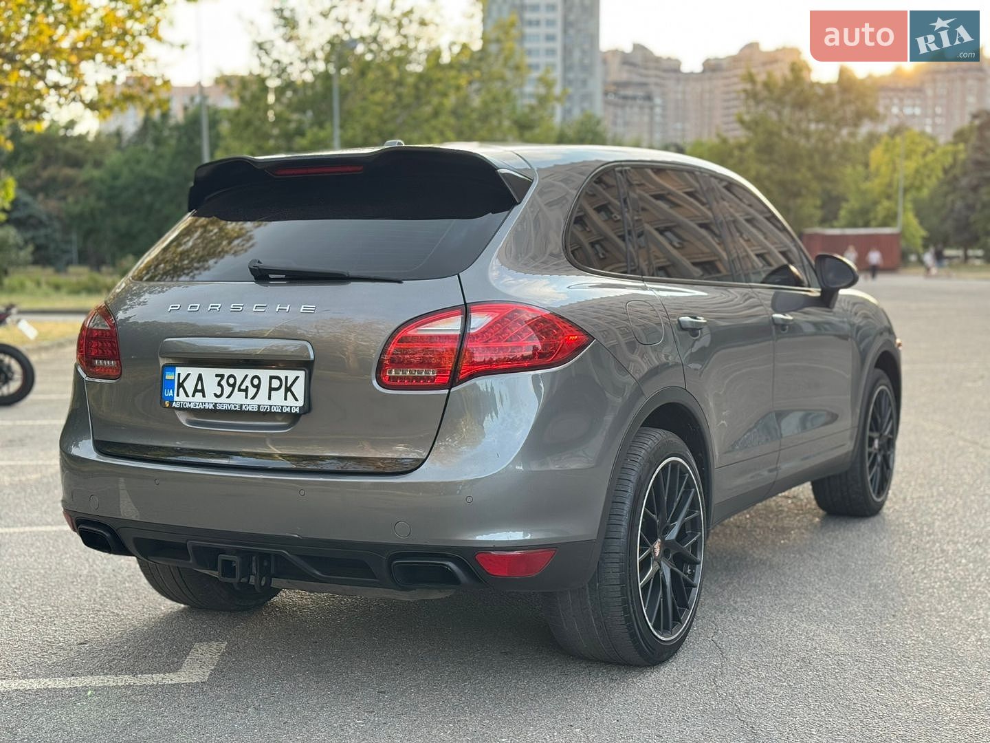 Porsche Cayenne 2013 VIN WP1AA2A20ELA01733 фото оголошення 9 з 66