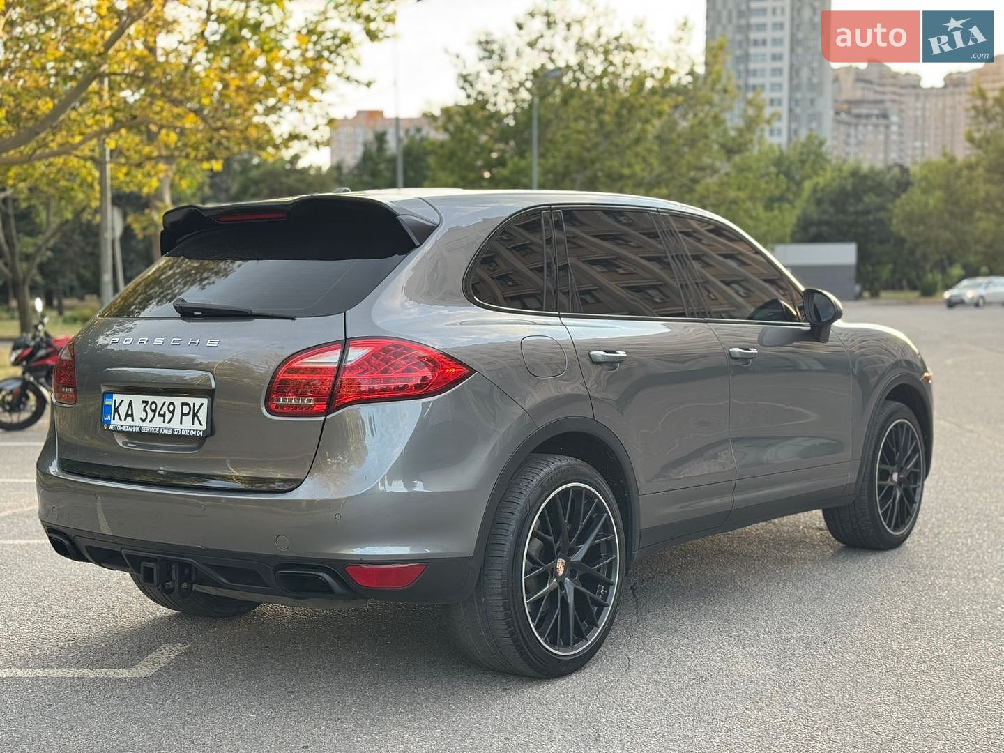 Porsche Cayenne 2013 VIN WP1AA2A20ELA01733 фото оголошення 10 з 66