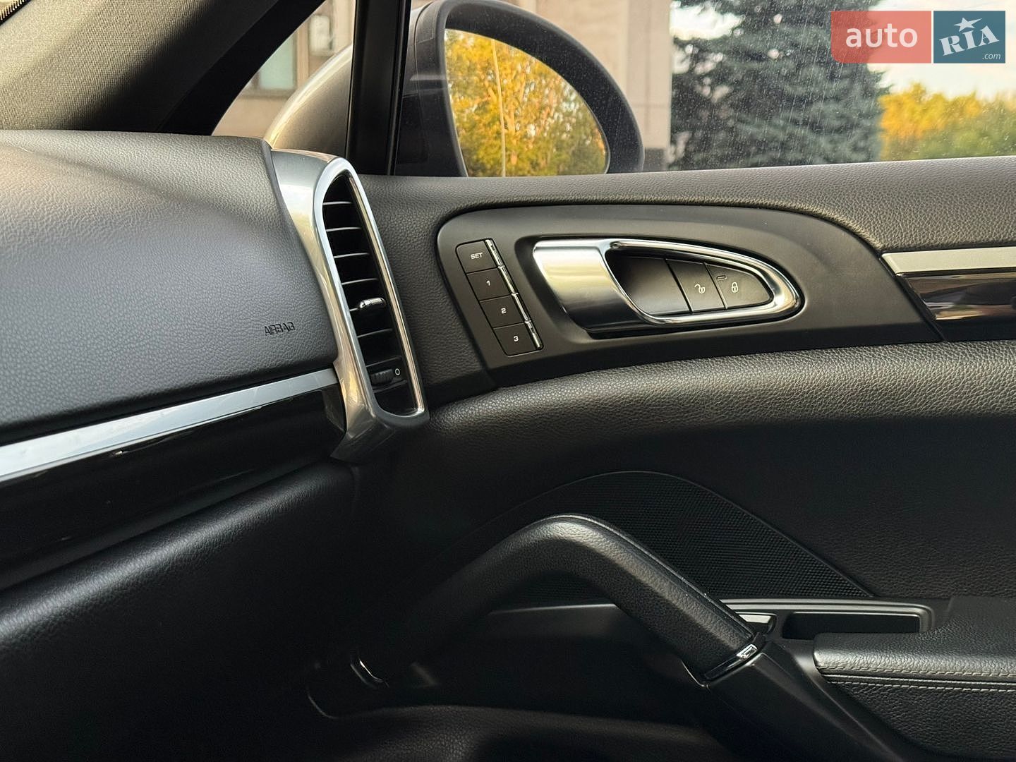 Porsche Cayenne 2013 VIN WP1AA2A20ELA01733 фото оголошення 43 з 66