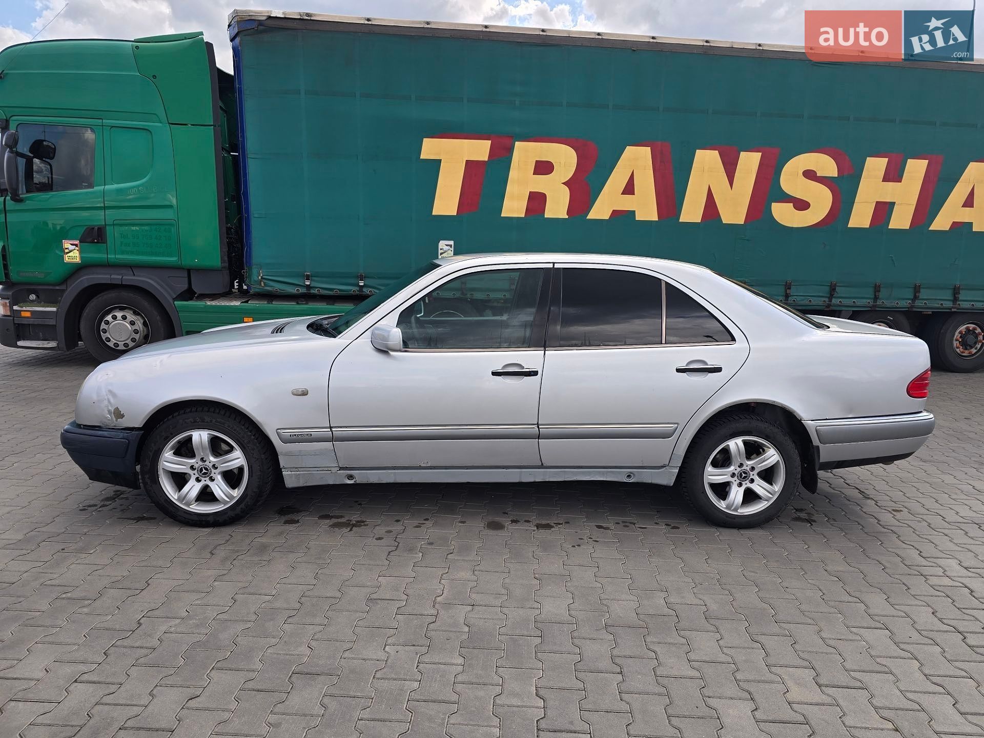 Mercedes-Benz E-Class 1996 VIN WDB2100201A074949 фото оголошення 4 з 10