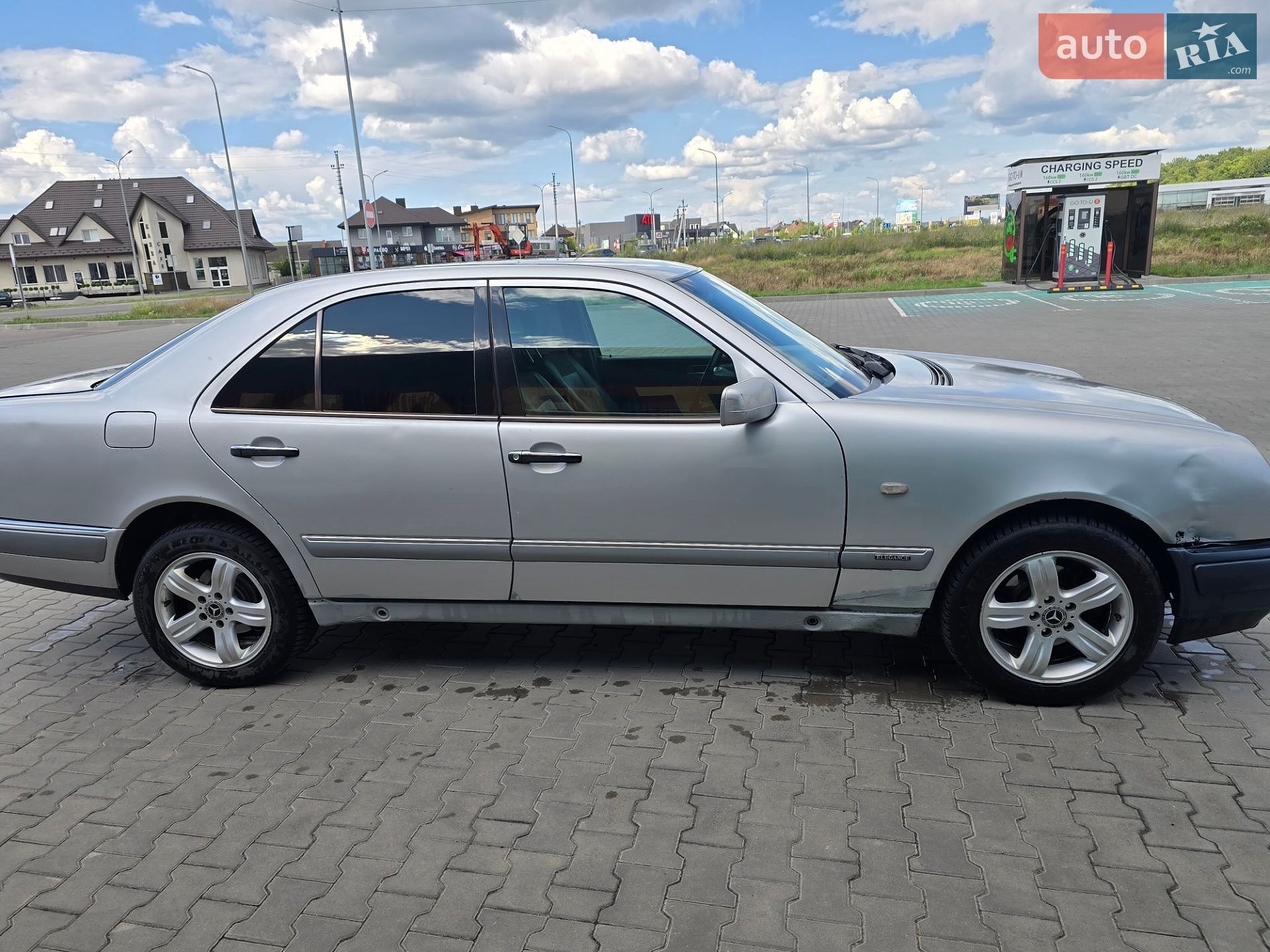 Mercedes-Benz E-Class 1996 VIN WDB2100201A074949 фото оголошення 2 з 10