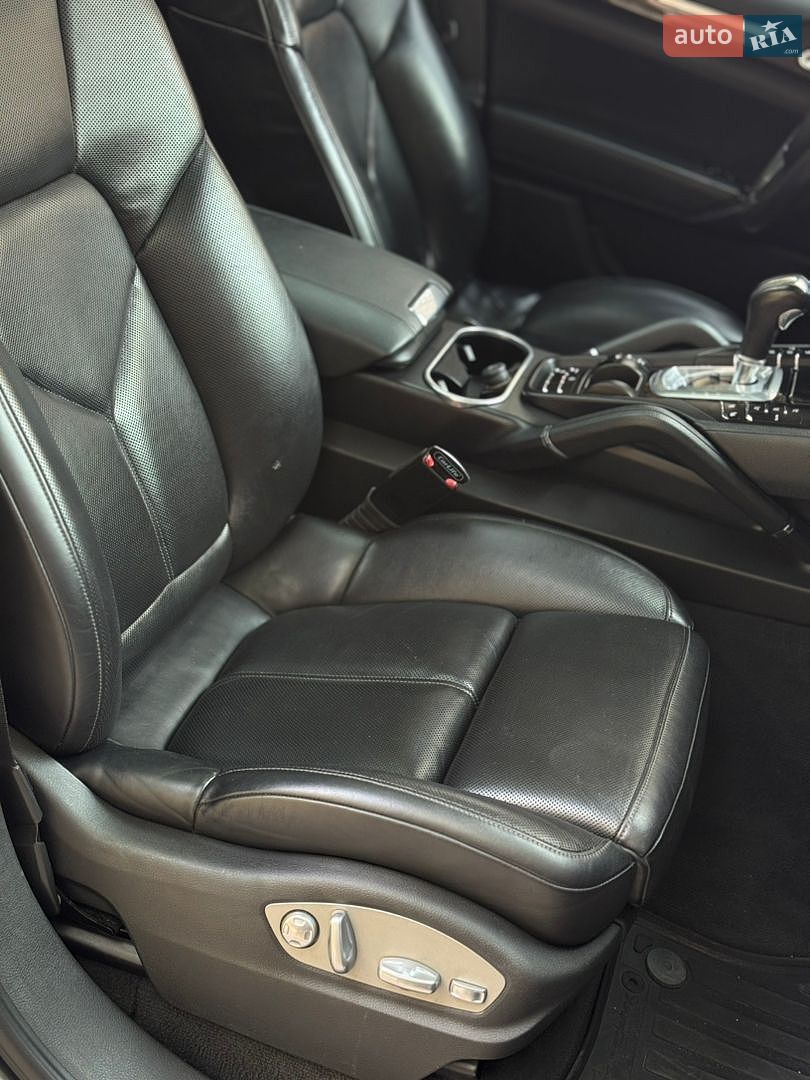Porsche Cayenne 2013 VIN WP1AA2A20ELA01733 фото оголошення 50 з 66