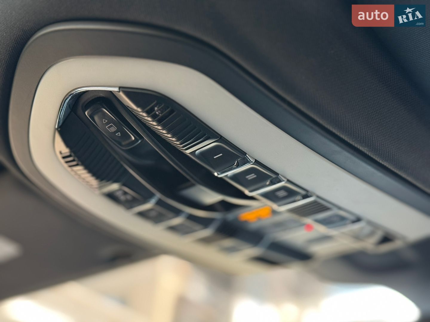 Porsche Cayenne 2013 VIN WP1AA2A20ELA01733 фото оголошення 51 з 66