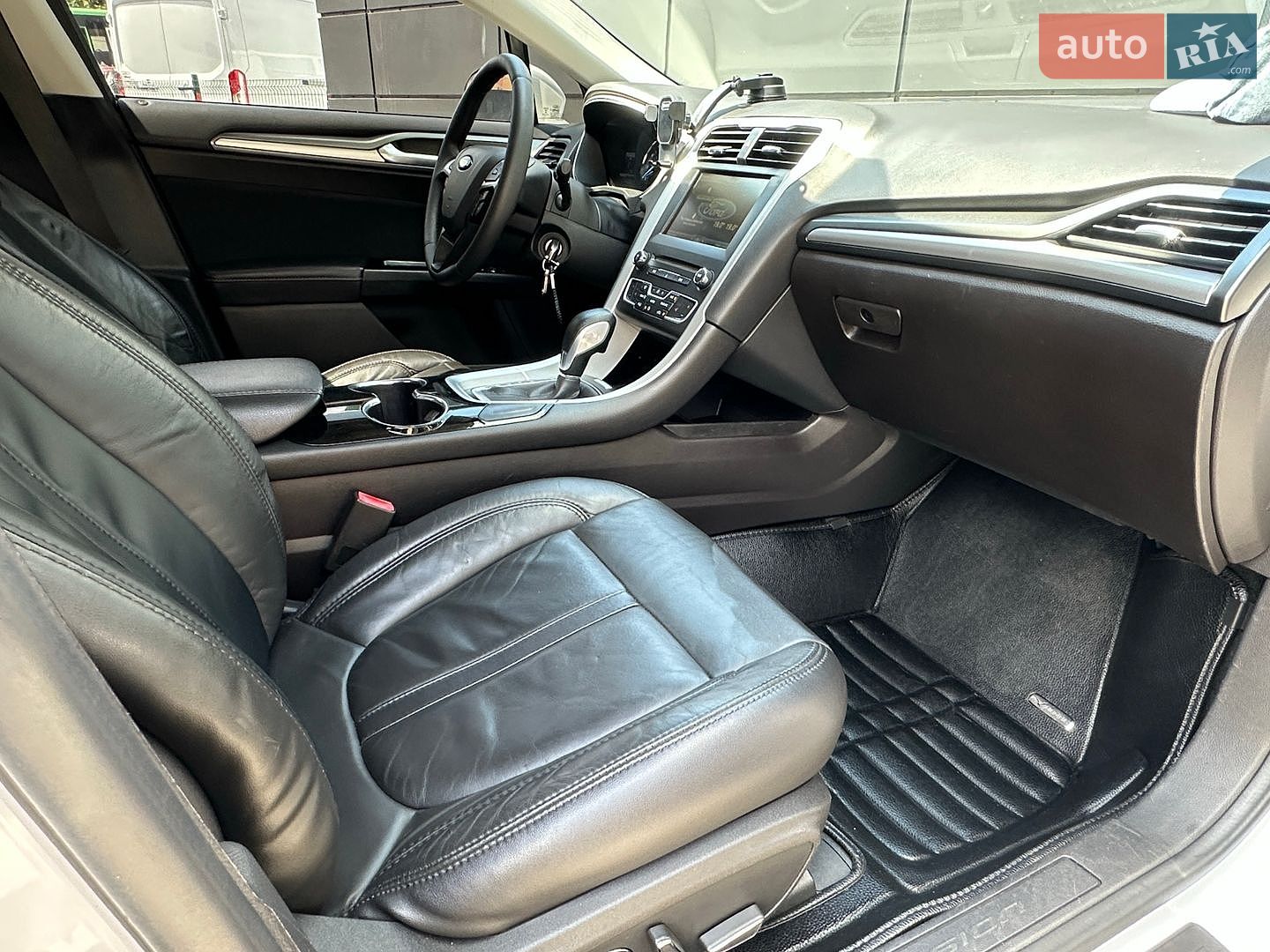 Ford Fusion 2016 VIN 3FA6P0H73GR335809 фото оголошення 19 з 27