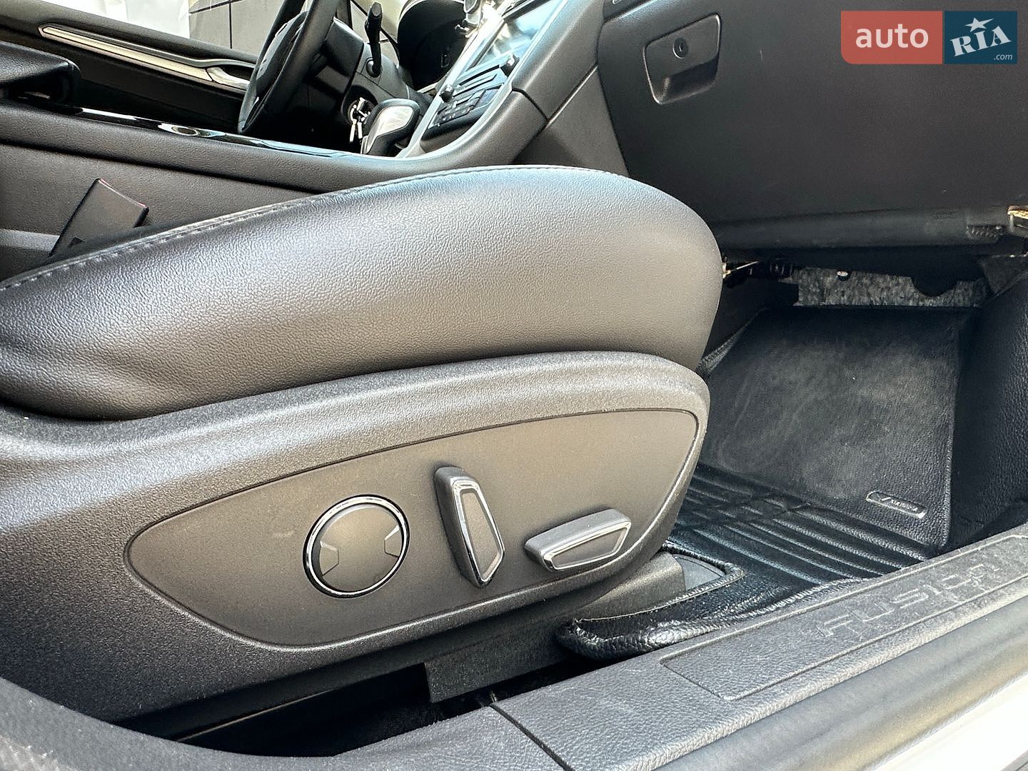 Ford Fusion 2016 VIN 3FA6P0H73GR335809 фото оголошення 20 з 27