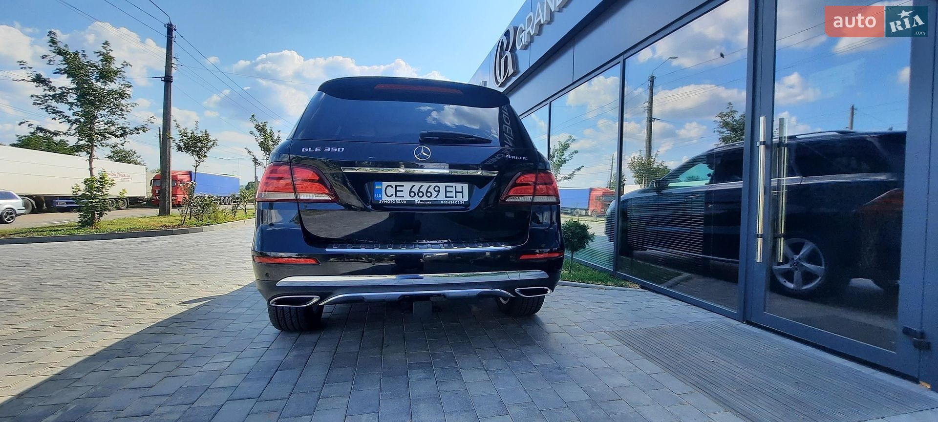 Mercedes-Benz GLE-Class 2017 VIN 4JGDA5HB9HA909860 фото оголошення 3 з 133