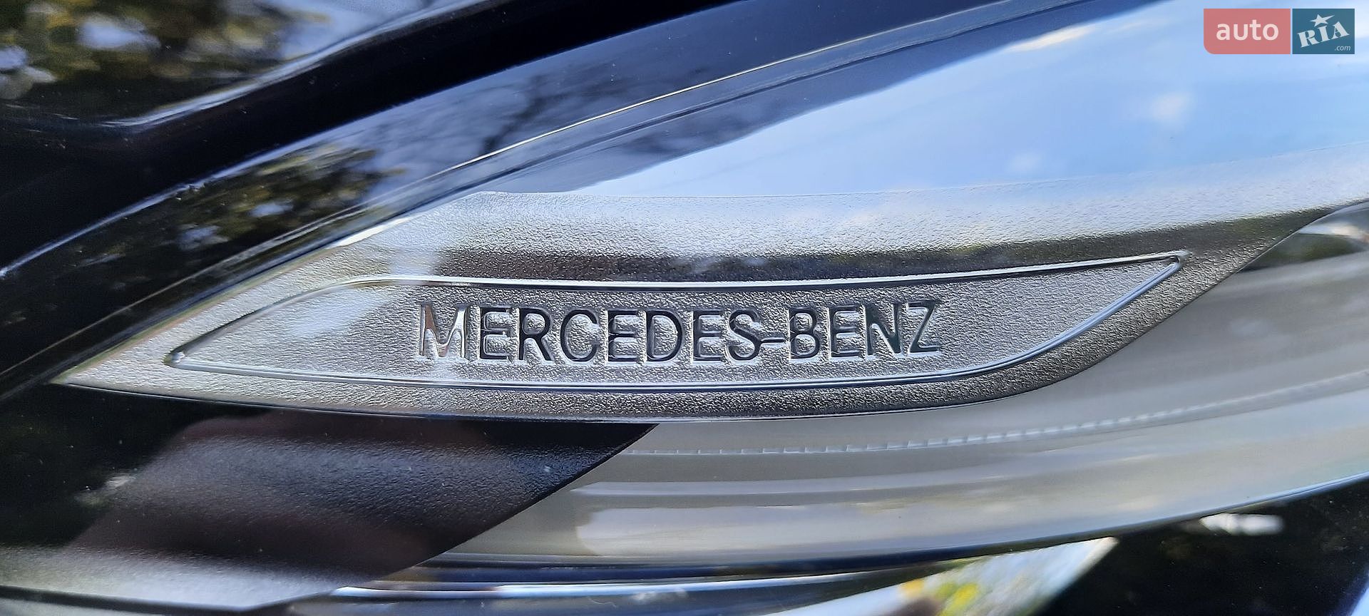Mercedes-Benz GLE-Class 2017 VIN 4JGDA5HB9HA909860 фото оголошення 8 з 133