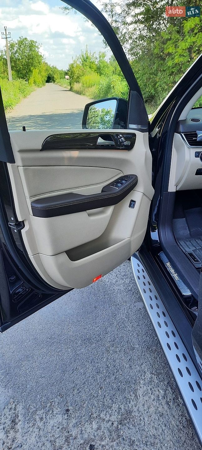 Mercedes-Benz GLE-Class 2017 VIN 4JGDA5HB9HA909860 фото оголошення 54 з 133