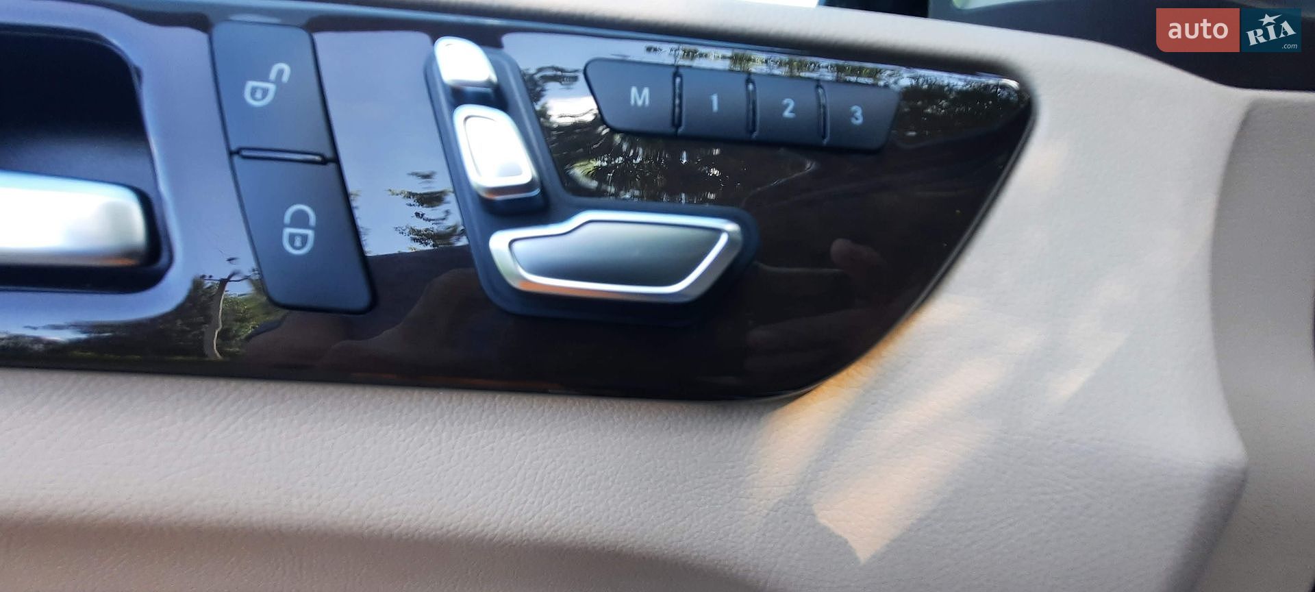 Mercedes-Benz GLE-Class 2017 VIN 4JGDA5HB9HA909860 фото оголошення 62 з 133
