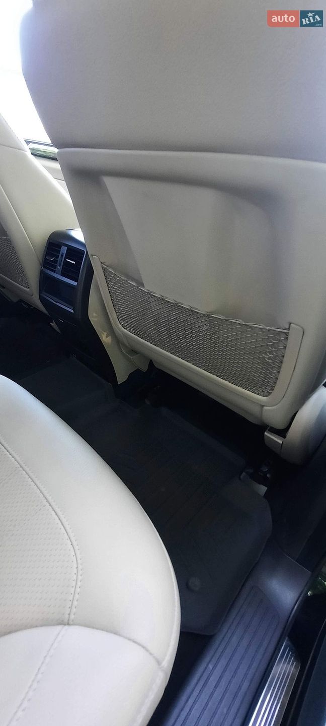 Mercedes-Benz GLE-Class 2017 VIN 4JGDA5HB9HA909860 фото оголошення 107 з 133