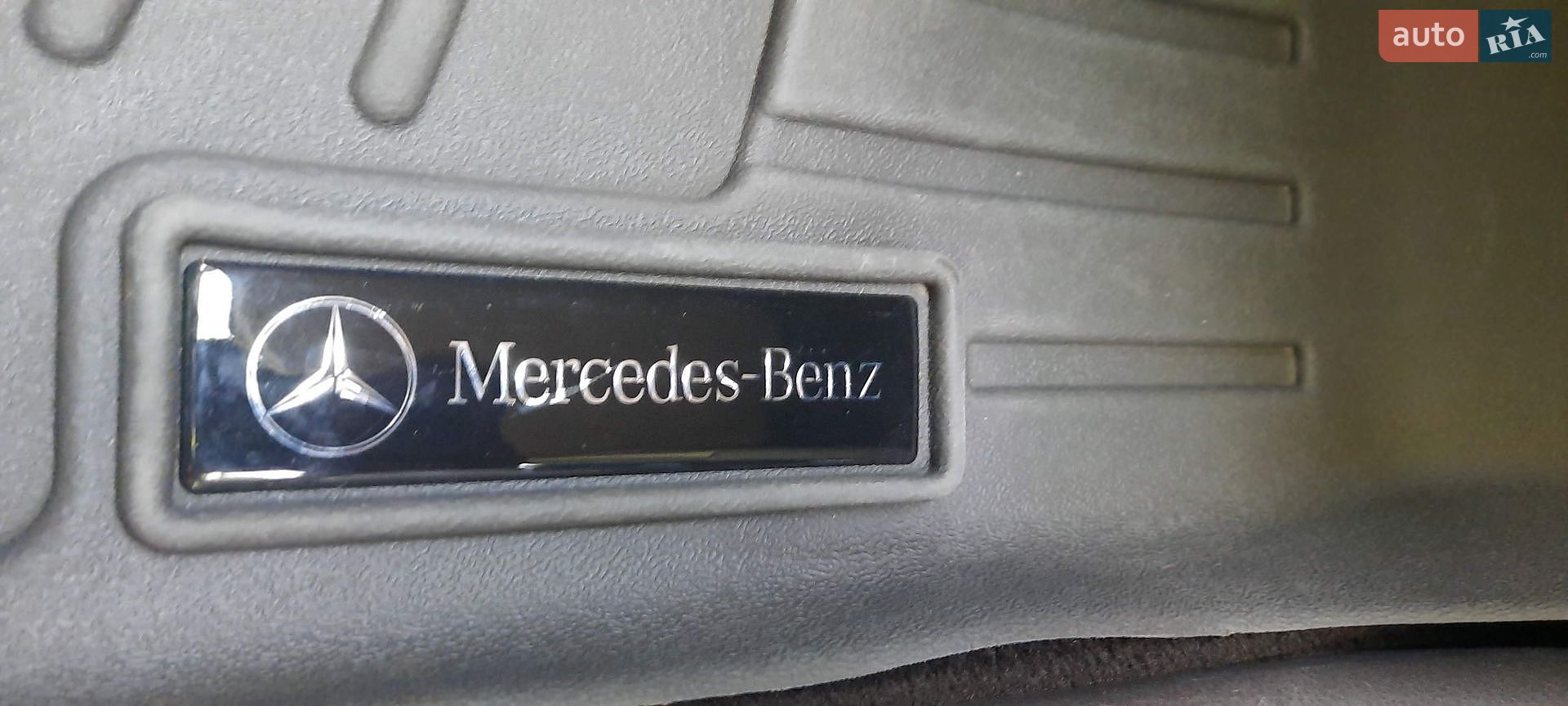 Mercedes-Benz GLE-Class 2017 VIN 4JGDA5HB9HA909860 фото оголошення 118 з 133
