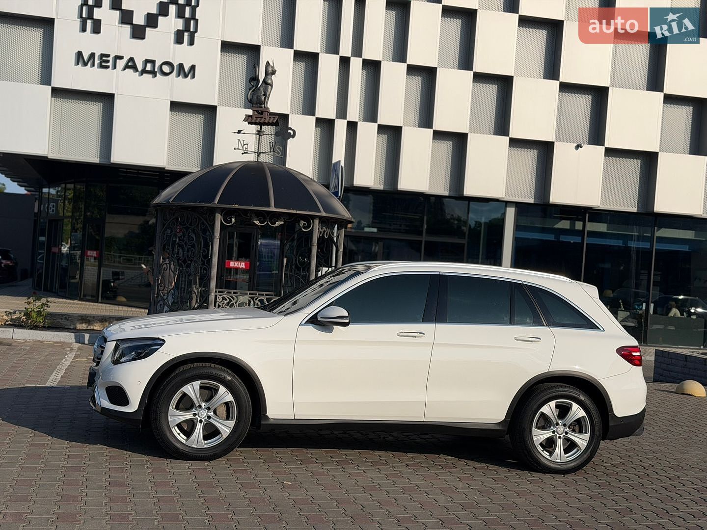 Mercedes-Benz GLC-Class 2016 VIN WDC0G0FB5HF136258 фото оголошення 4 з 30