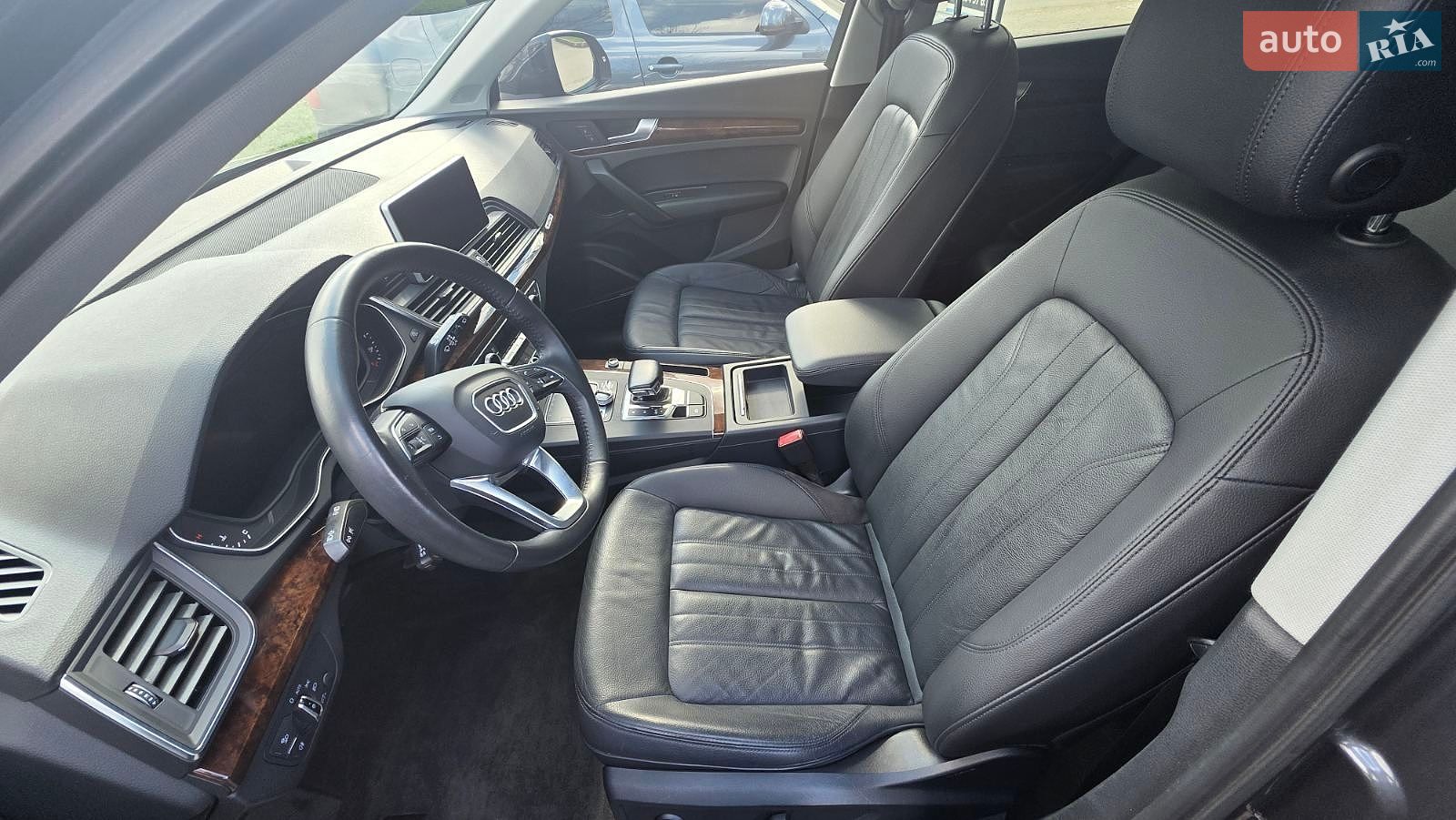 Audi Q5 2017 VIN WA1BNAFY6J2007550 фото оголошення 2 з 12