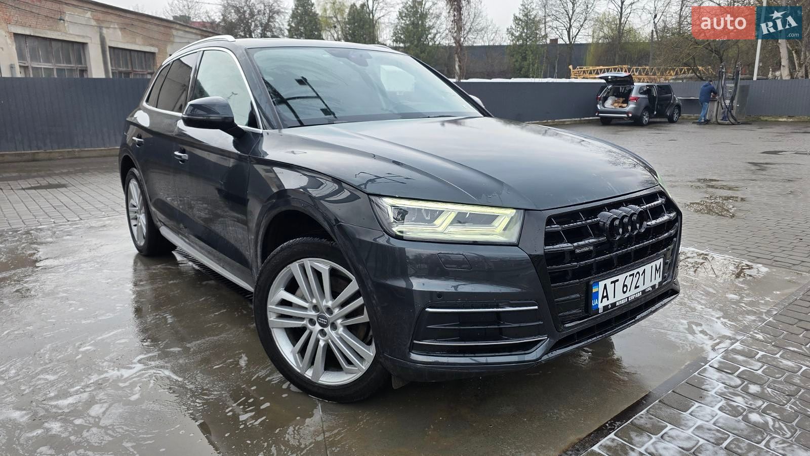 Audi Q5 2017 VIN WA1BNAFY6J2007550 фото оголошення 4 з 12