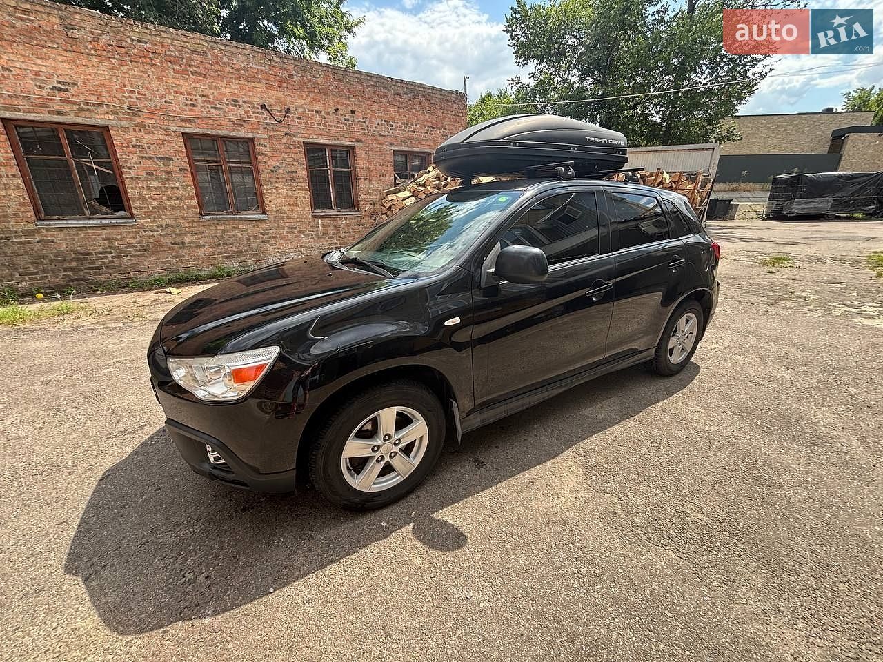 Mitsubishi ASX 2011 VIN JMBXJGA6WBZ426922 фото оголошення 5 з 13