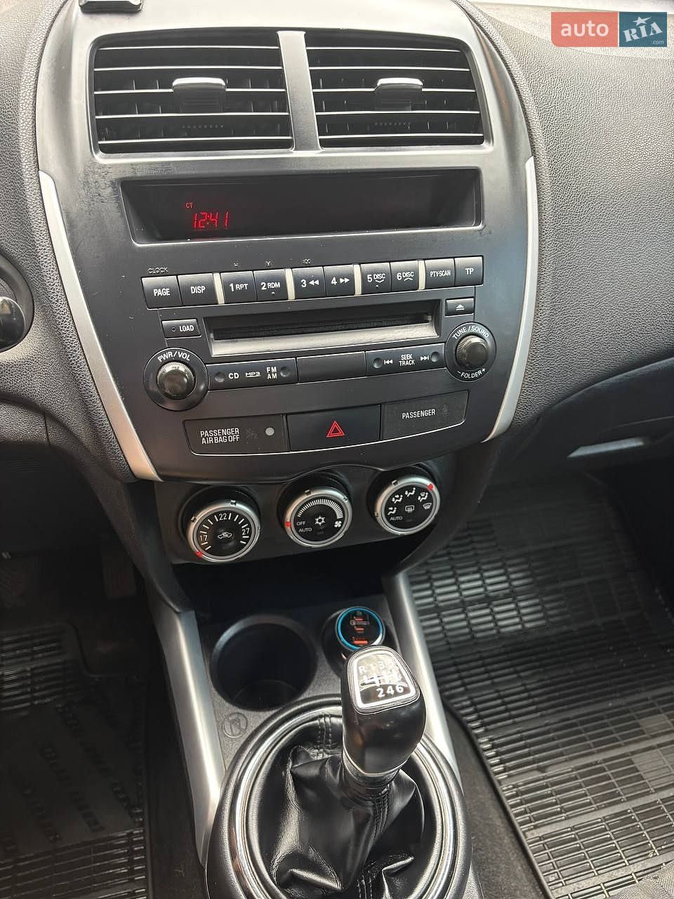Mitsubishi ASX 2011 VIN JMBXJGA6WBZ426922 фото оголошення 9 з 13