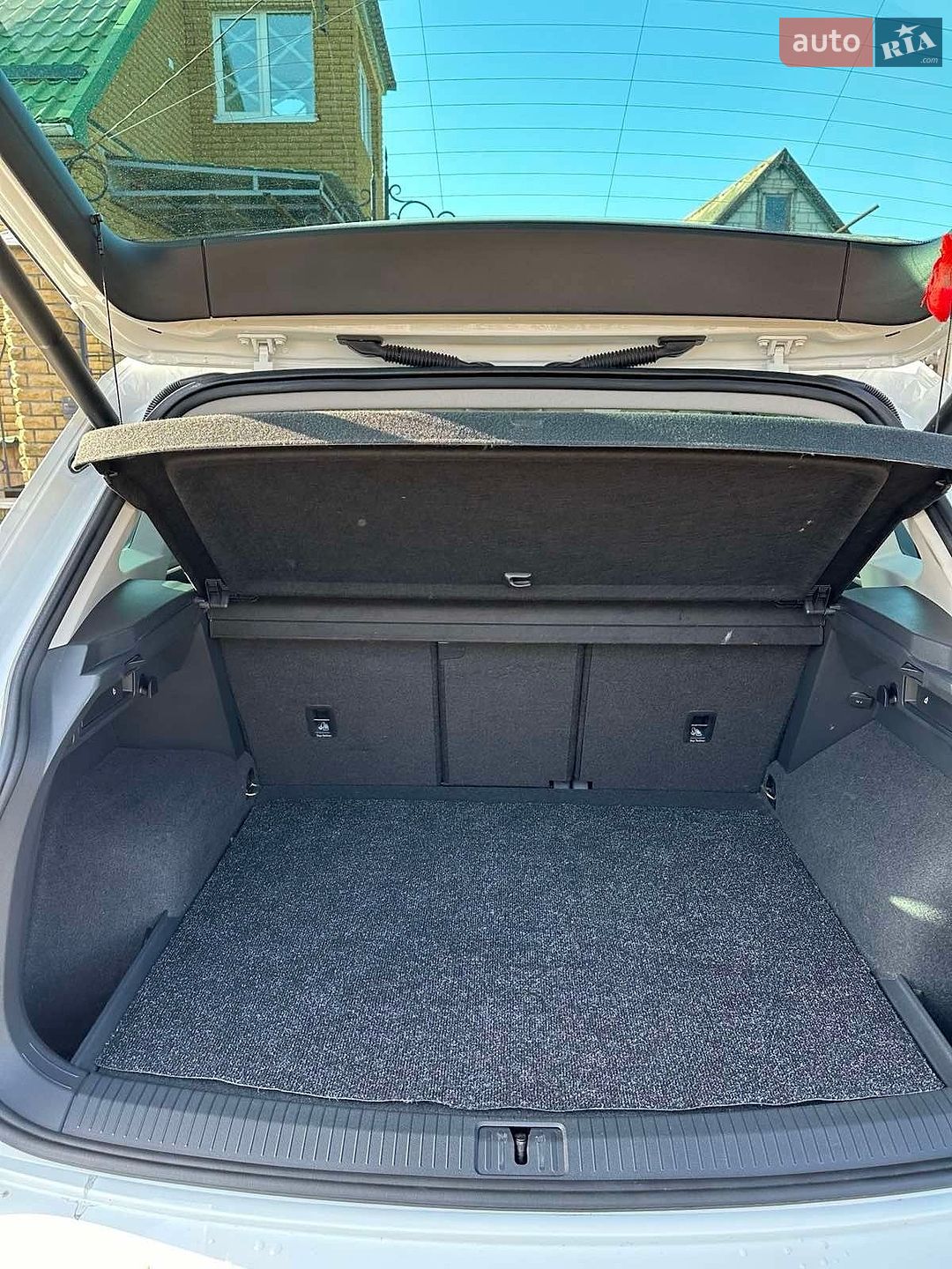 Volkswagen Tiguan 2018 VIN WVGZZZ5NZJW905103 фото оголошення 5 з 8