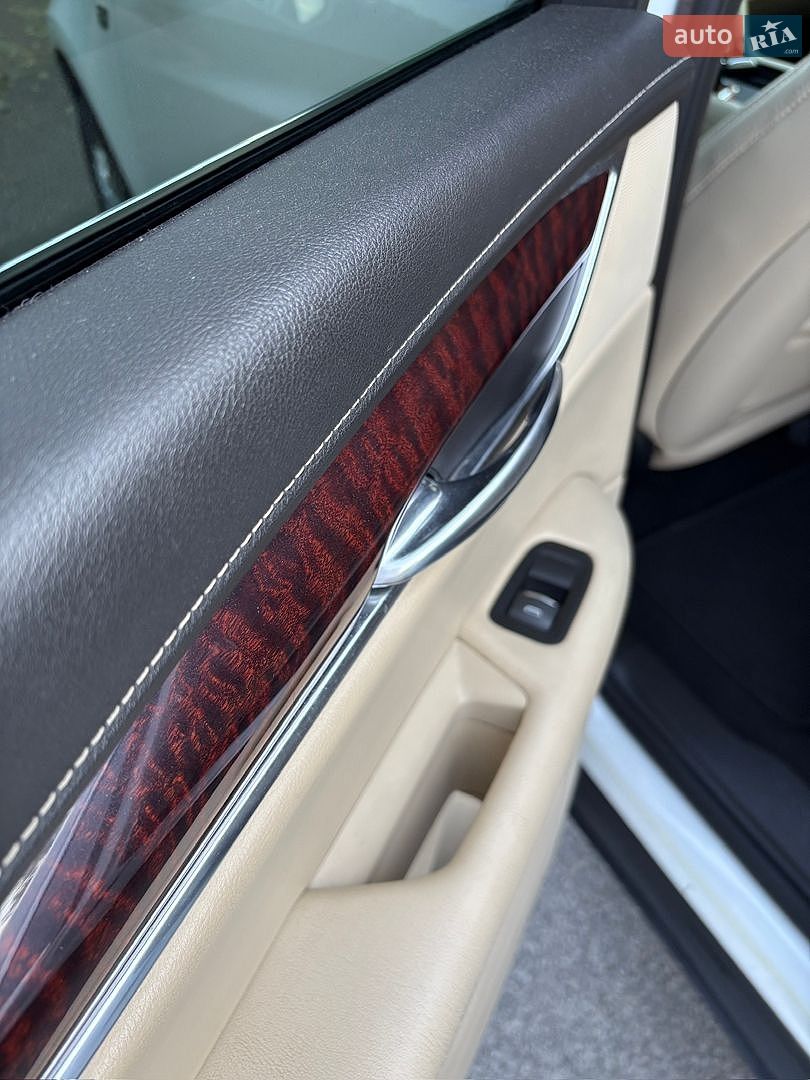 Cadillac XT5 2017 VIN 1GYKNBRS0HZ276772 фото оголошення 4 з 15