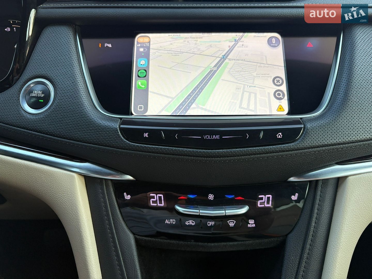 Cadillac XT5 2017 VIN 1GYKNBRS0HZ276772 фото оголошення 13 з 15