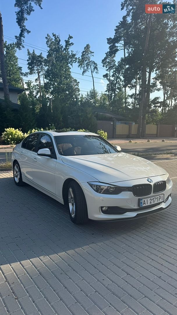 BMW 3 Series 2014 VIN WBA3A5G5XFNS84321 фото оголошення 5 з 10