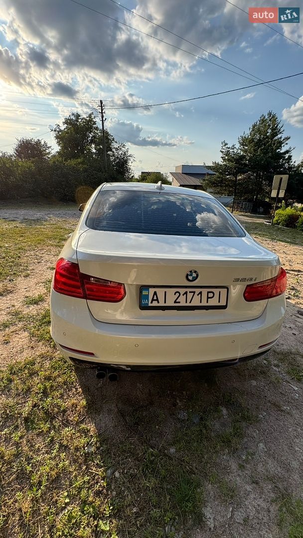 BMW 3 Series 2014 VIN WBA3A5G5XFNS84321 фото оголошення 4 з 10