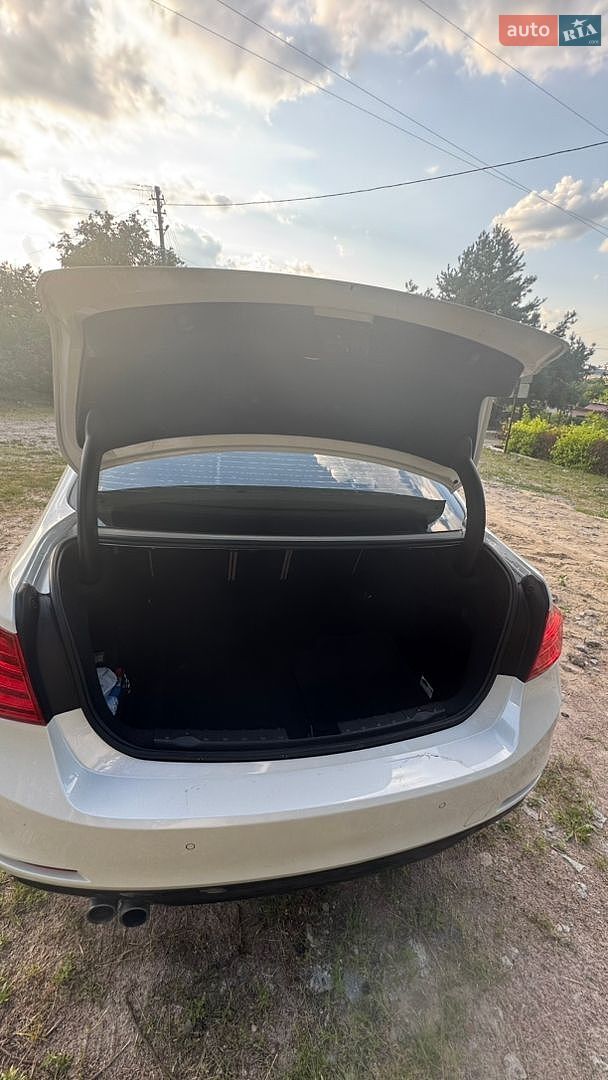 BMW 3 Series 2014 VIN WBA3A5G5XFNS84321 фото оголошення 10 з 10