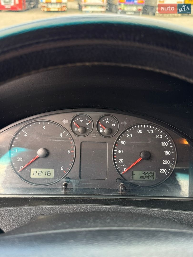 Volkswagen Transporter 2004 VIN WV1ZZZ7HZ4H078992 фото оголошення 8 з 14