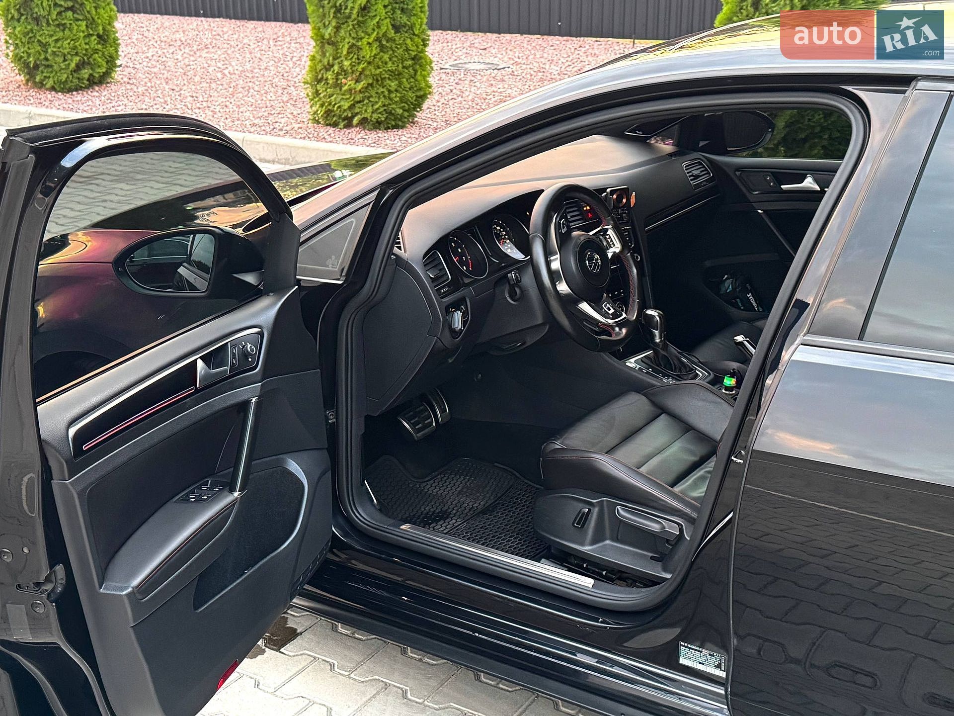 Volkswagen Golf GTI 2015 VIN 3VW4T7AU7FM104829 фото оголошення 9 з 17