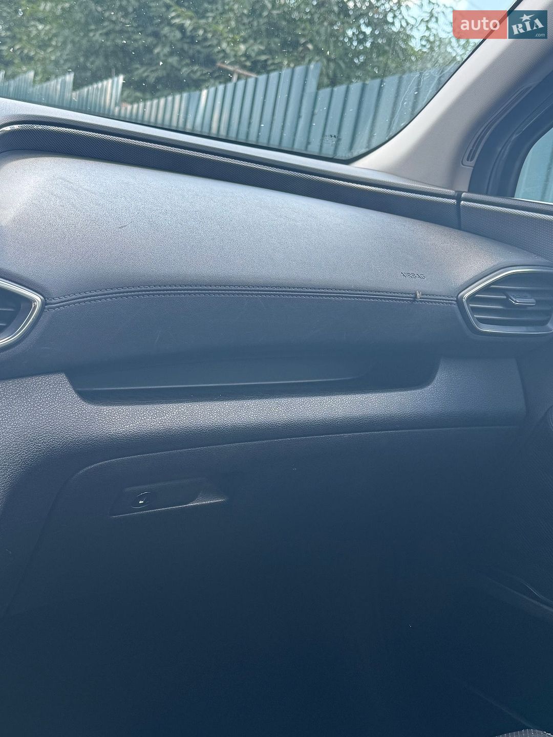 Hyundai Santa FE 2018 VIN KMHS281BBKU030399 фото оголошення 22 з 41