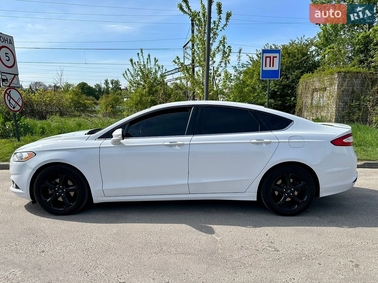 Ford Fusion 2016 VIN 3FA6P0H78GR190413 фото оголошення 3 з 13