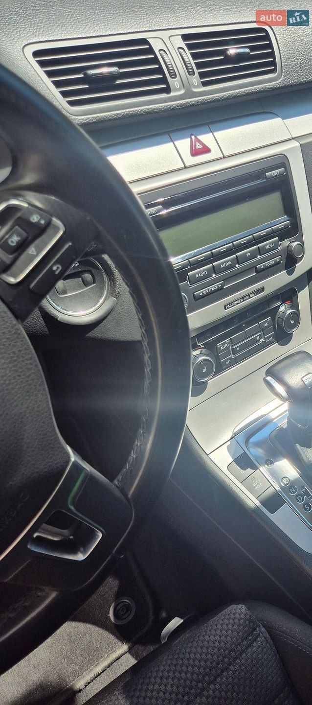 Volkswagen Passat 2010 VIN WVWZZZ3CZAE182032 фото оголошення 17 з 29