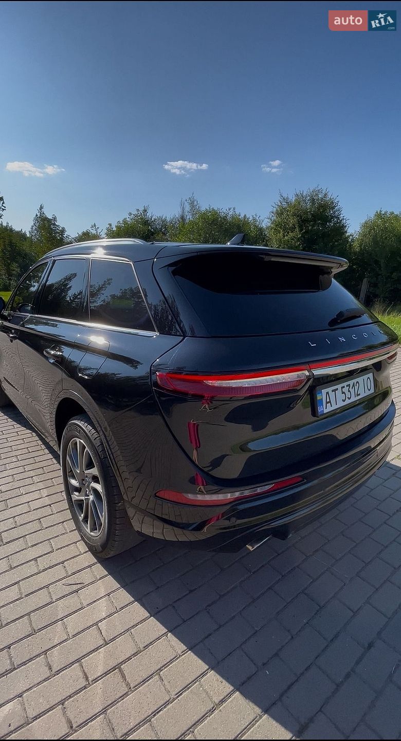 Lincoln Corsair 2022 VIN 5LMCJ1C9XNUL20932 фото оголошення 2 з 7