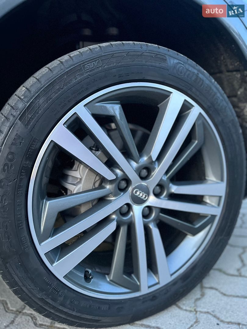 Audi Q5 2018 VIN WA1BNAFYXJ2205547 фото оголошення 27 з 74