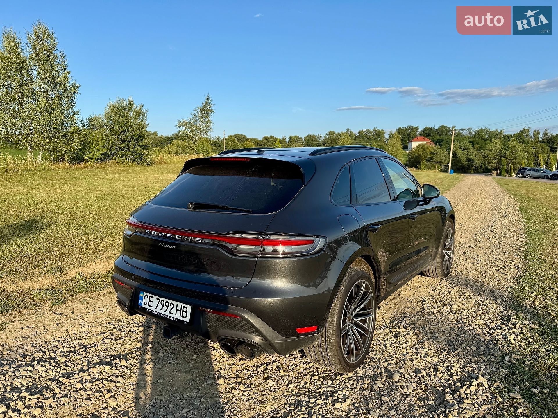Porsche Macan 2023 VIN WP1AA2A56RLB03053 фото оголошення 3 з 37