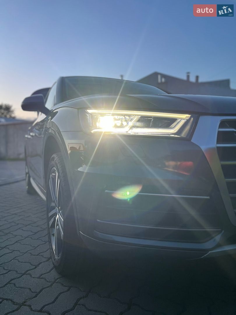 Audi Q5 2018 VIN WA1BNAFYXJ2205547 фото оголошення 8 з 74