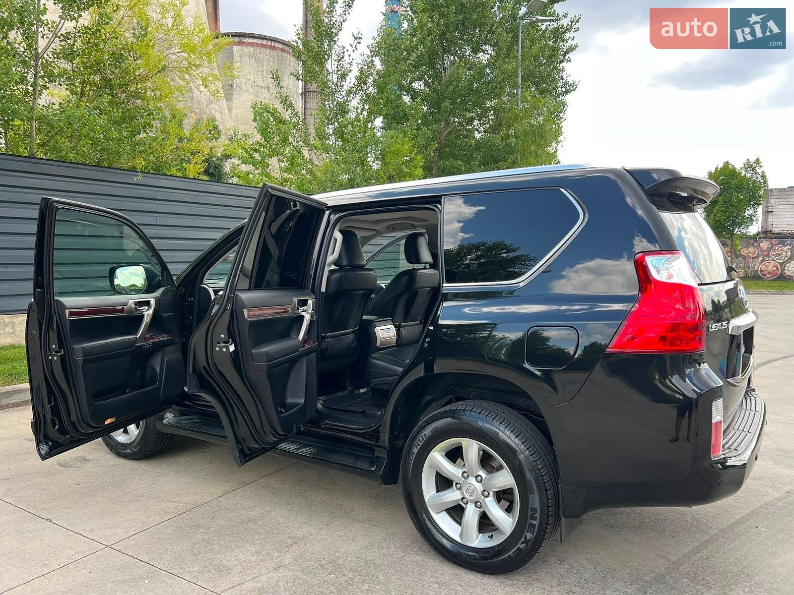 Lexus GX 2011 VIN JTJJM7FX305037484 фото оголошення 15 з 29