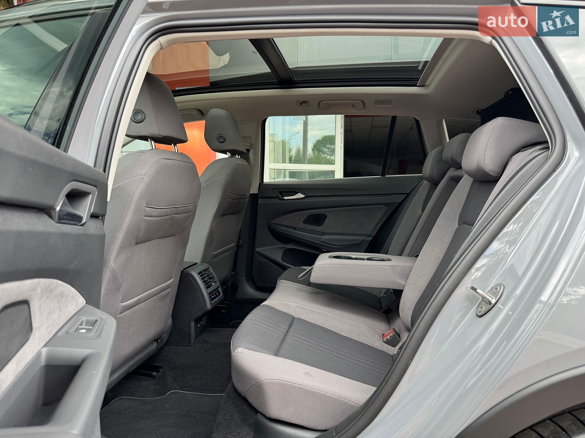 Volkswagen Golf Alltrack 2024 VIN WVWZZZCD5RW821525 фото оголошення 38 з 57