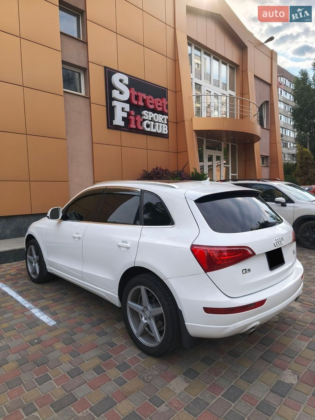 Audi Q5 2009 VIN WA1LKAFP6AA040381 фото оголошення 42 з 42
