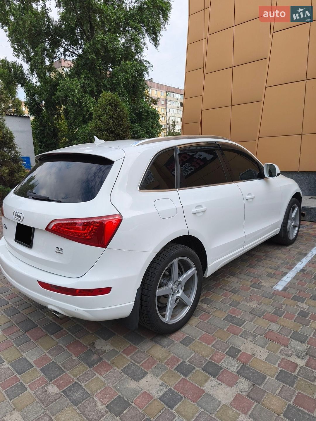 Audi Q5 2009 VIN WA1LKAFP6AA040381 фото оголошення 40 з 42